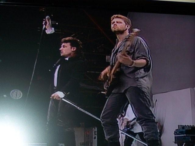 016-..I U2..